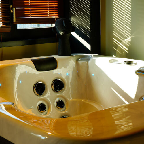 spa-balneo-interieur-blanc