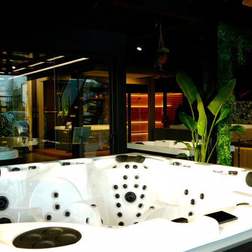 spa-jacuzzi-showroom