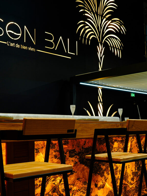 terrasse-bar-showroom-maison-bali